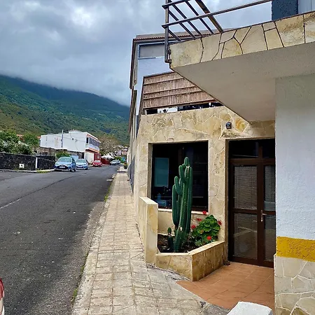Apkanariooo Apartment